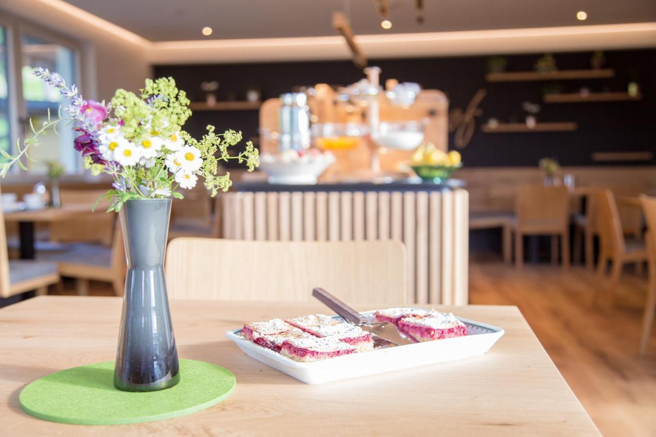 람자우 암 다흐스타인 Alpenhof B&B 외부 사진