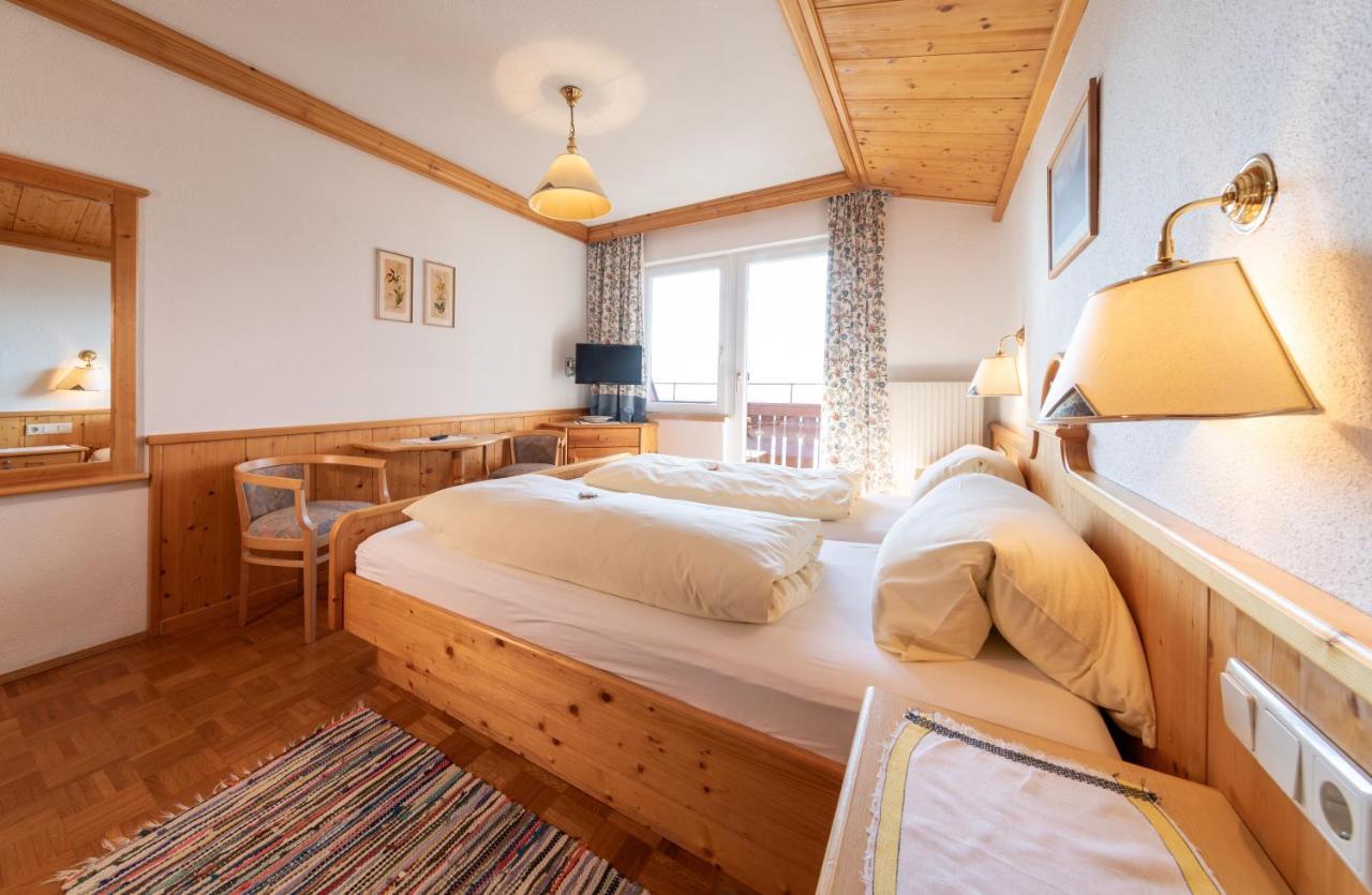 람자우 암 다흐스타인 Alpenhof B&B 외부 사진